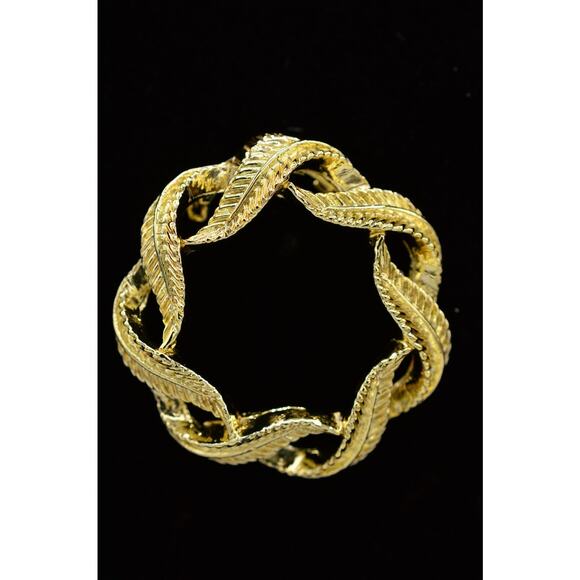 Gerry's Vintage Statement Pin Brooch Brushed Gold Textured Wreath Signed Bin1 - Picture 1 of 11